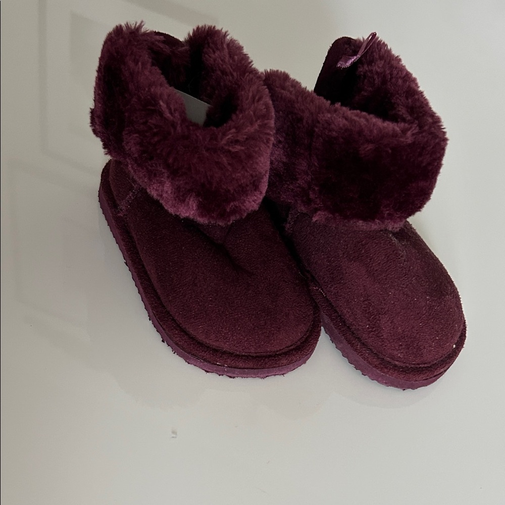 H&M toddler girl Boots in Burgundy size 6